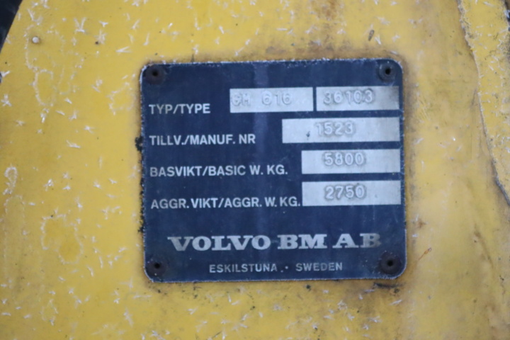 973112-18 Backhoe loader Volvo BM GM 616