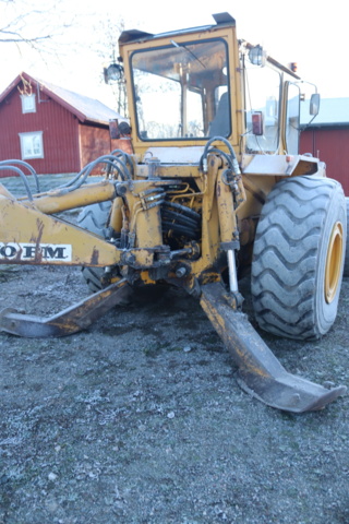 973112-26 Backhoe loader Volvo BM GM 616