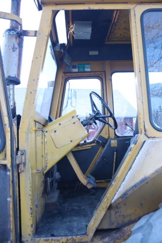 973112-32 Backhoe loader Volvo BM GM 616