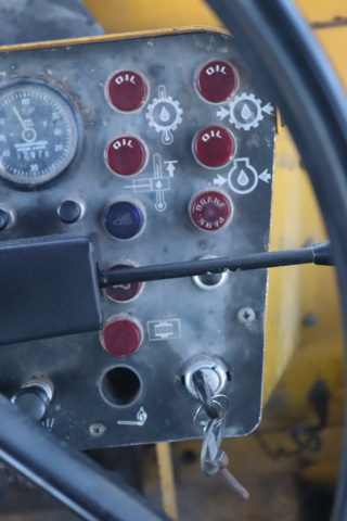 973112-37 Backhoe loader Volvo BM GM 616