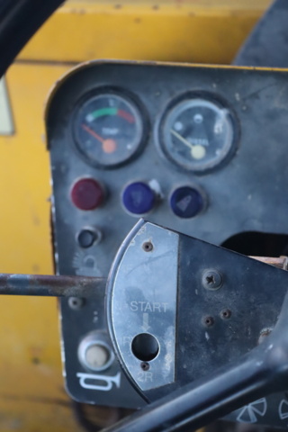 973112-38 Backhoe loader Volvo BM GM 616