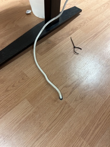 814788-3 Diverse kontorsmöbler, skrivbord, pall, arbetsstol, hyllor med mera