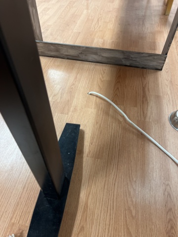 814788-4 Diverse kontorsmöbler, skrivbord, pall, arbetsstol, hyllor med mera