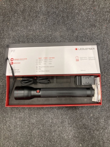 972034-2 Hand lamp Led Lenser P17