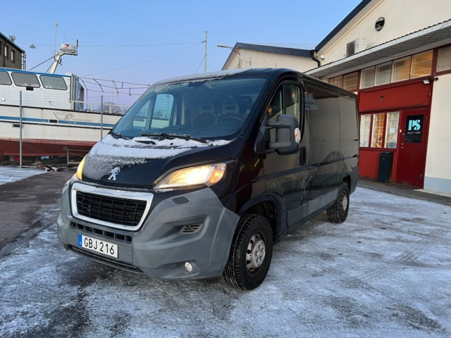 953001-1 Peugeot Boxer Van 330 2.2 HDi - 2014