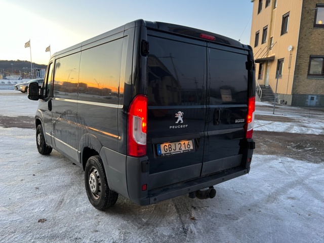 953001-3 Peugeot Boxer Van 330 2.2 HDi - 2014