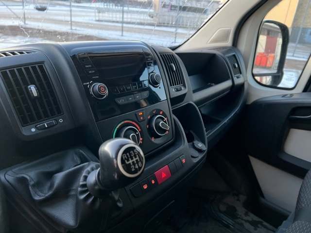 953001-9 Peugeot Boxer Van 330 2.2 HDi - 2014