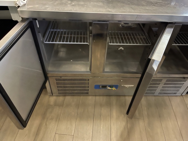 423079-2 Cold storage bench with 3 cabinets, cooling trough