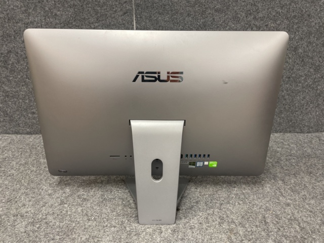 946878-1 All-in-one PC Asus Zen AiO i5/8GB