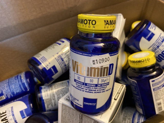 946515-36 Large batch of nutritional supplements for strength-oriented sports