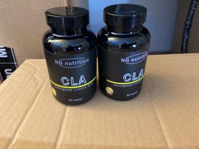 946515-66 Large batch of nutritional supplements for strength-oriented sports