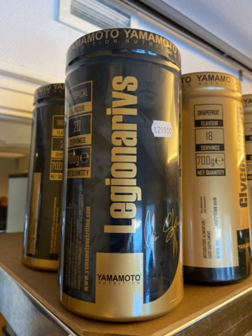 946515-70 Large batch of nutritional supplements for strength-oriented sports