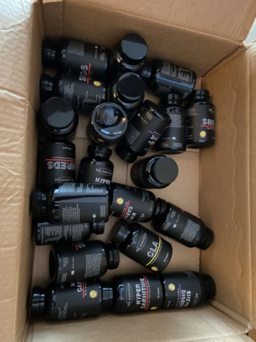 946515-75 Large batch of nutritional supplements for strength-oriented sports