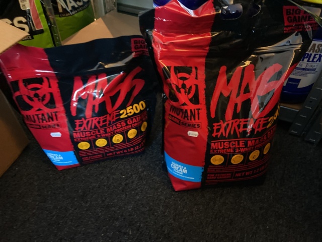 946515-77 Large batch of nutritional supplements for strength-oriented sports