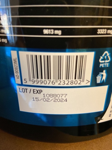 946515-95 Large batch of nutritional supplements for strength-oriented sports