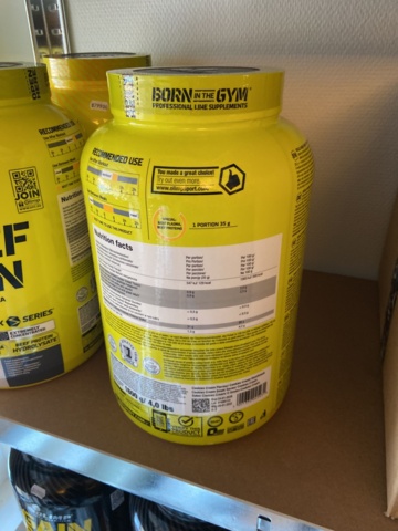 946515-98 Large batch of nutritional supplements for strength-oriented sports