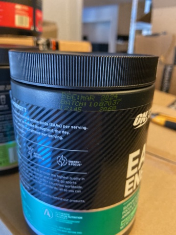 946515-103 Large batch of nutritional supplements for strength-oriented sports