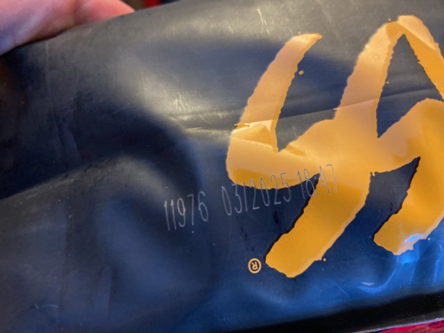 946515-104 Large batch of nutritional supplements for strength-oriented sports