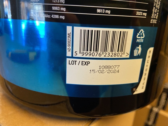 946515-118 Large batch of nutritional supplements for strength-oriented sports