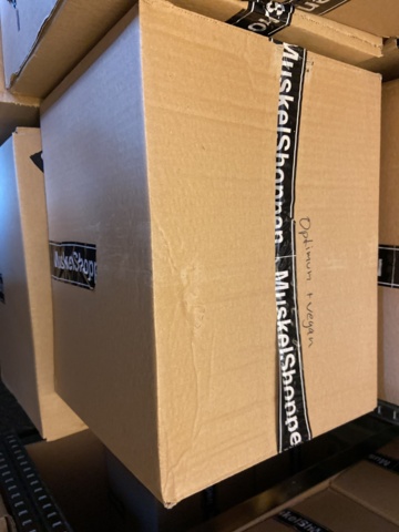 946515-155 Large batch of nutritional supplements for strength-oriented sports