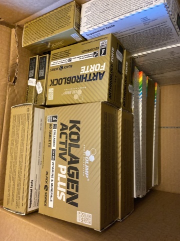 946515-175 Large batch of nutritional supplements for strength-oriented sports