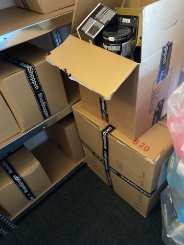 946515-176 Large batch of nutritional supplements for strength-oriented sports