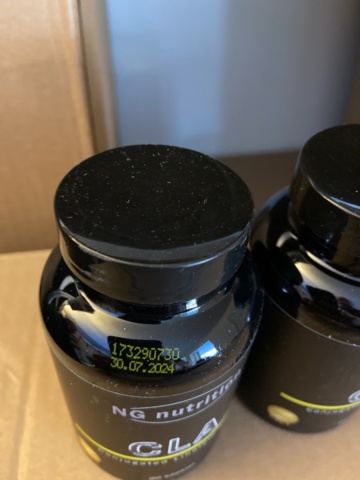 946515-182 Large batch of nutritional supplements for strength-oriented sports