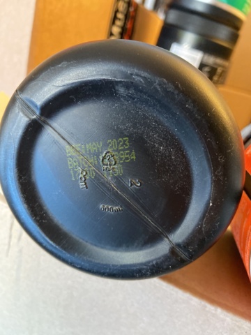 946515-195 Large batch of nutritional supplements for strength-oriented sports