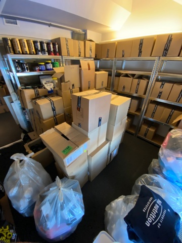 946515-2 Large batch of nutritional supplements for strength-oriented sports