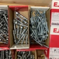 973833-14 Assortment of Concrete screws & plugs