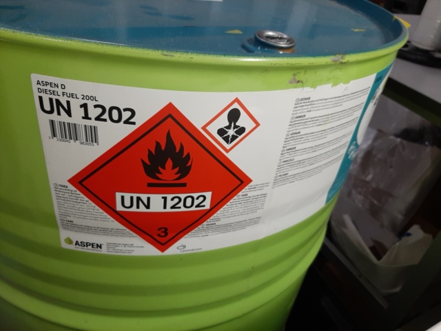 920901-7 Diesel drum Aspen D 200L INT / incl. pump, waste barrel & canisters