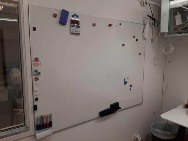 920905-9 Office furniture (elevating/lowering desk & office chairs, monitor, etc.)