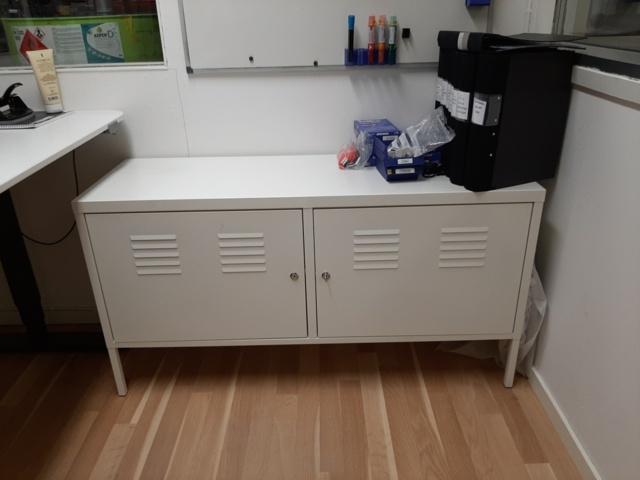 920905-14 Office furniture (elevating/lowering desk & office chairs, monitor, etc.)