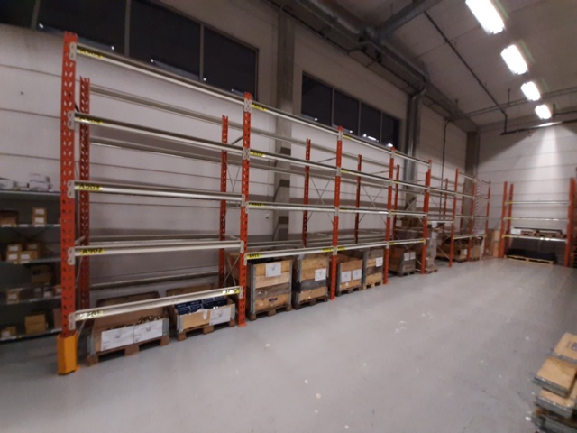 920924-3 Stallage, 14 sections