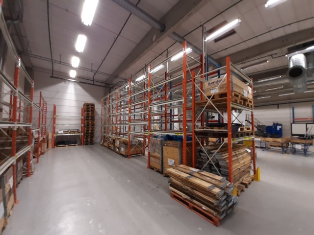 920924-2 Stallage, 14 sections