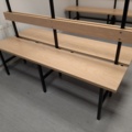 920940-7 Changing room with lockable lockers and benches