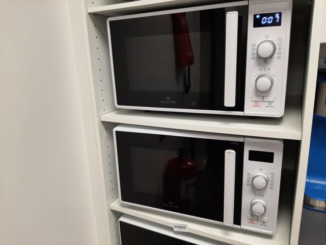 920944-1 Microwaves x2