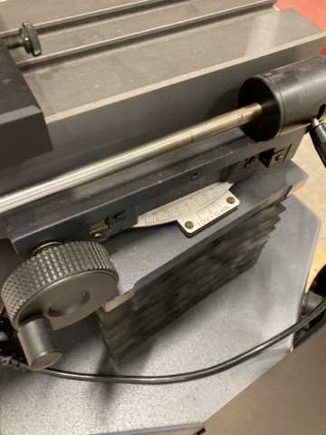 972061-13 Profile projector Starrett HB400 with Quadra-Chek 200 digital