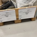921800-21 13 pallets with various vehicle parts