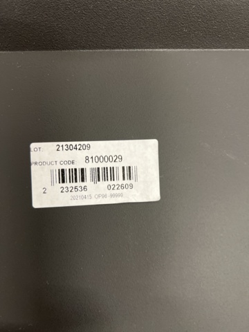 921813-11 2 pallets with lockable plastic boxes