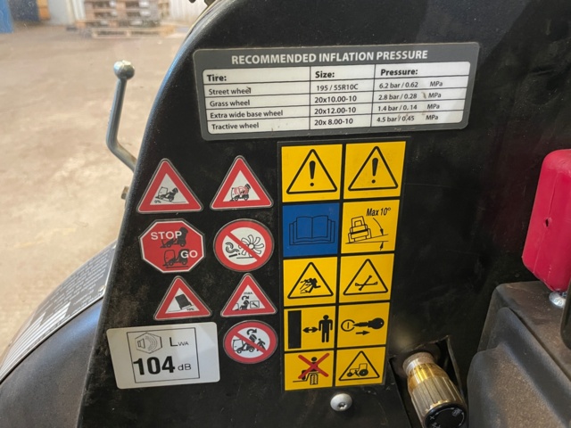973339-15 Kärcher Belos Tp 3440 Städmaskin / Redskapsbärare