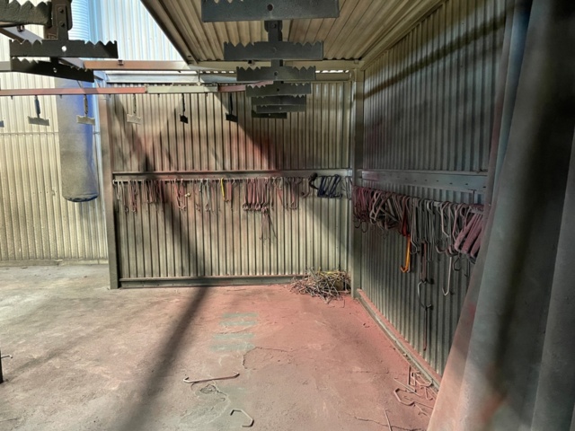 974571-4 Hanging conveyor system