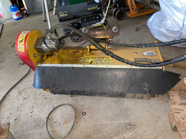 974576-8 Hammerhead Seppi m