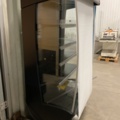 961180-6 Store fridge with roller blinds