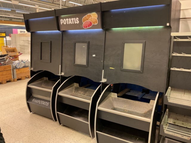 961207-1 3 potato vending machines