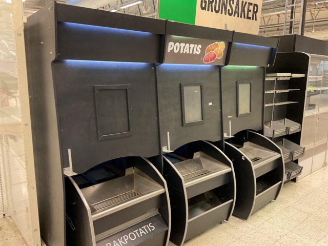 961207-5 3 potato vending machines