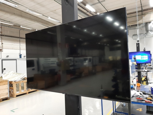 920847-2 Samsung TV, 50", mouse, keyboard and PC