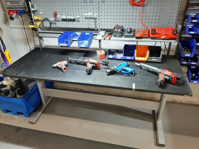 920875-3 Raised/retractable workbench with tool boards, lighting and contents x2