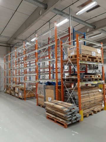 920924-5 Stallage, 14 sections