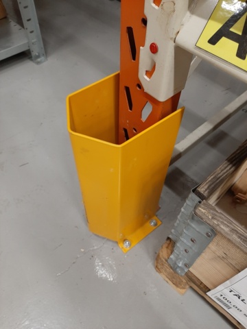 920924-11 Stallage, 14 sections